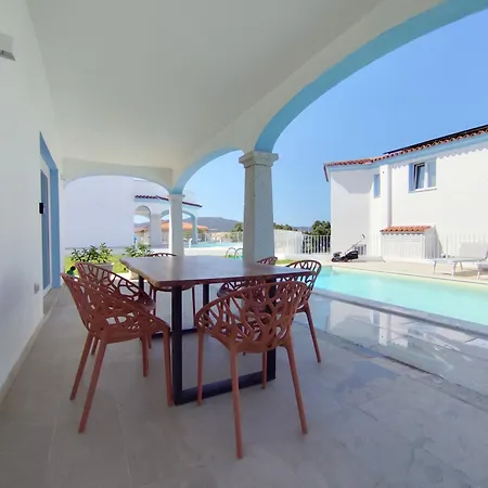 Il Borgo Con Piscina فيلة *